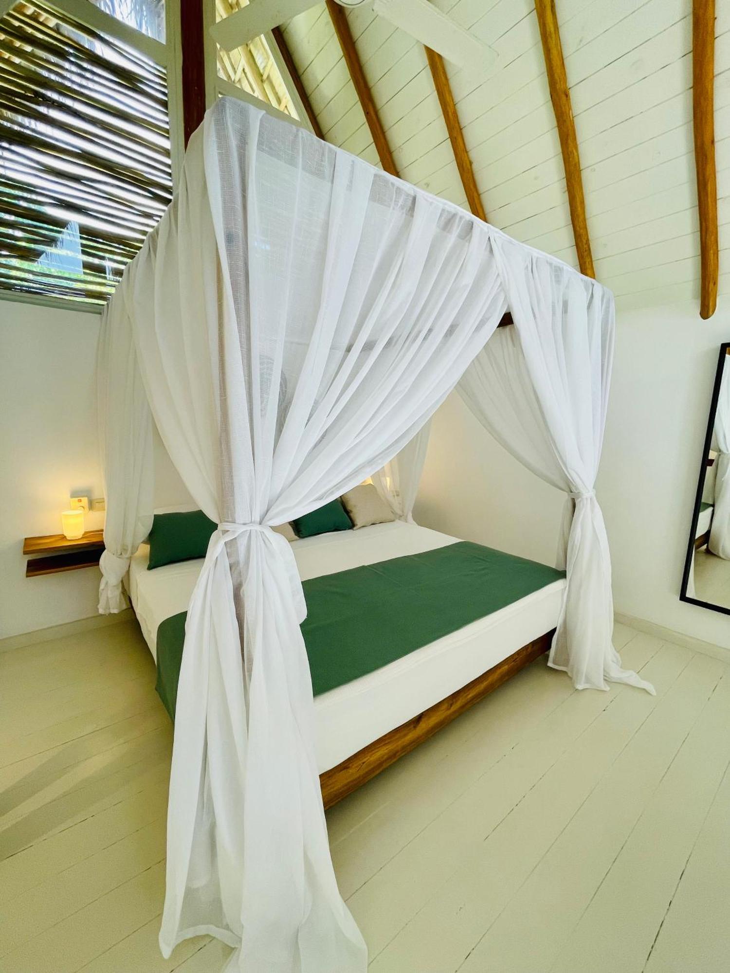 Leeloo Boutique Hotel 라스테레나스 외부 사진